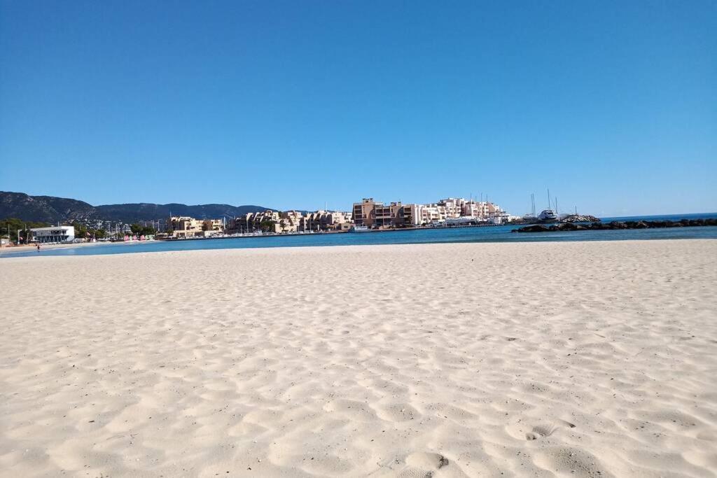 Face Mer Entre Plage Et Marina Bormes-les-Mimosas Zewnętrze zdjęcie